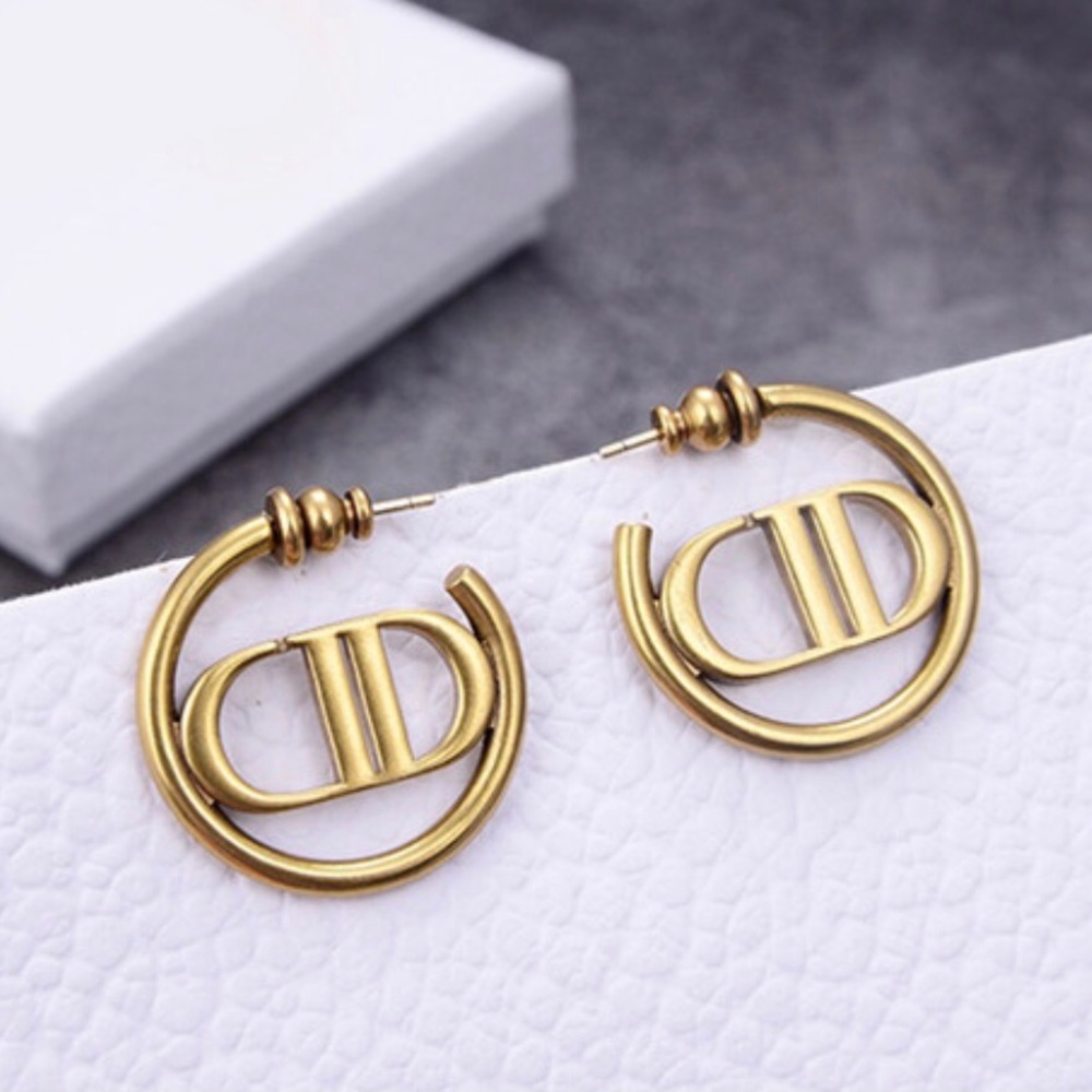 Fashion earrings!
